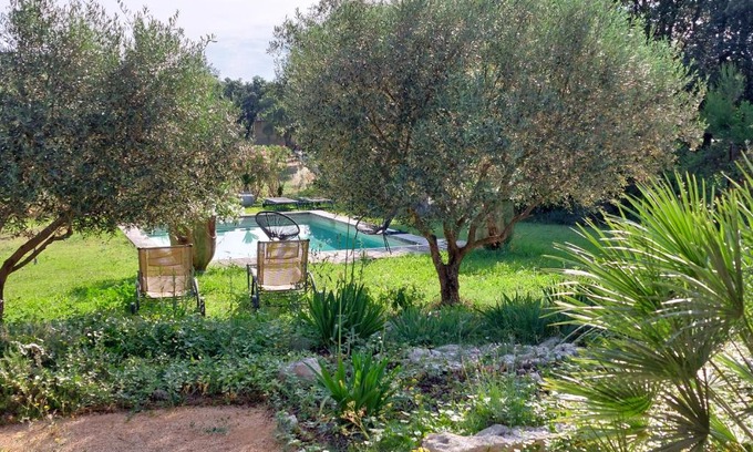Asperes Bed & Breakfast | AU CLOS DU PRESSOIR sauna spa et piscine au coeur d'un vignoble