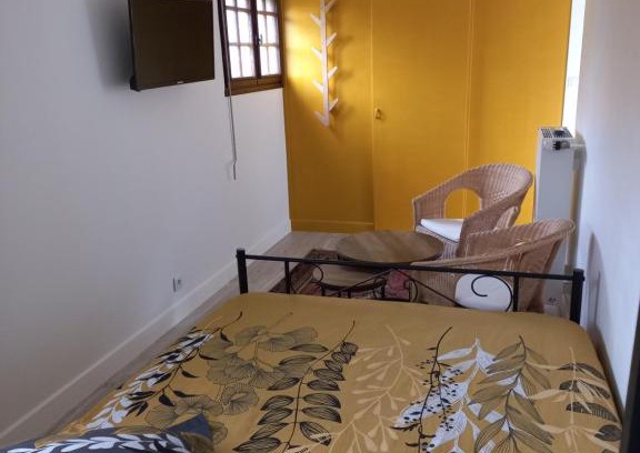 Brantome-en-Perigord Bed & Breakfast | Au Dolmen