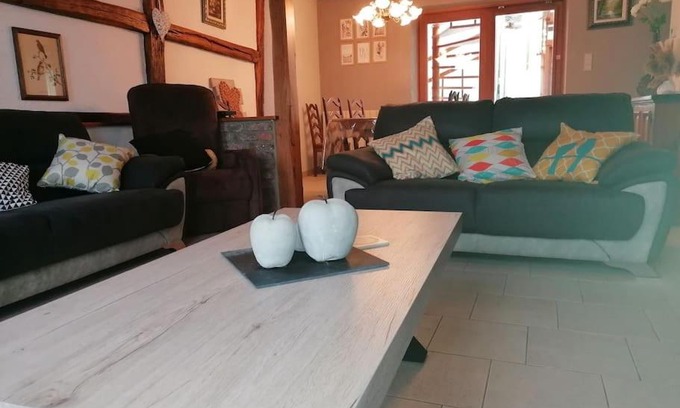 Treignes House | Au Petit Ry