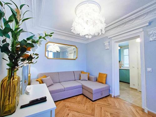 Clagny Glatigny Apartment | Au Petit Trianon Bleu