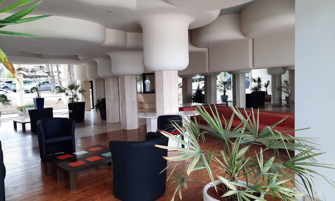 Dinard Apartment | AU Pied DE LA Plage DE L'ecluse, Studio Atypique