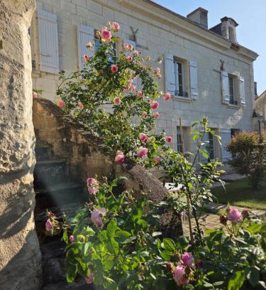 Charce-Saint-Ellier-sur-Aubance Bed & Breakfast | Au pied du Lavoir Chambre Odile