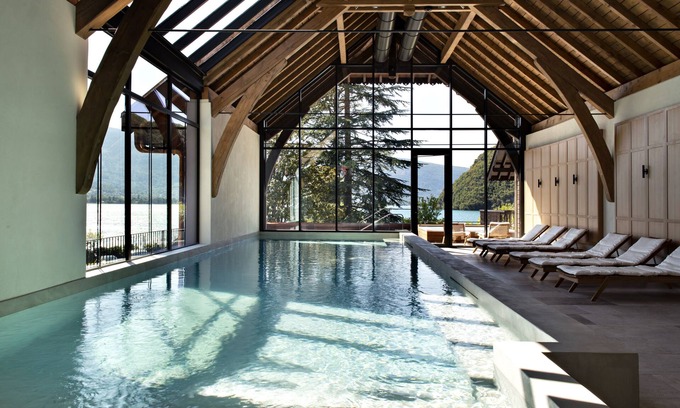 Talloires-Montmin Hotel | Auberge Du Père Bise