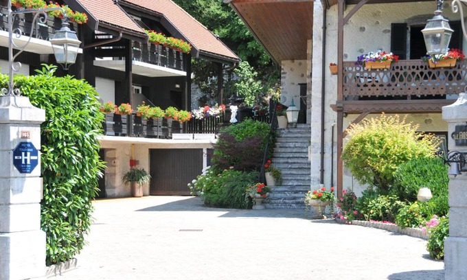 Duingt Hotel | Auberge Du Roselet