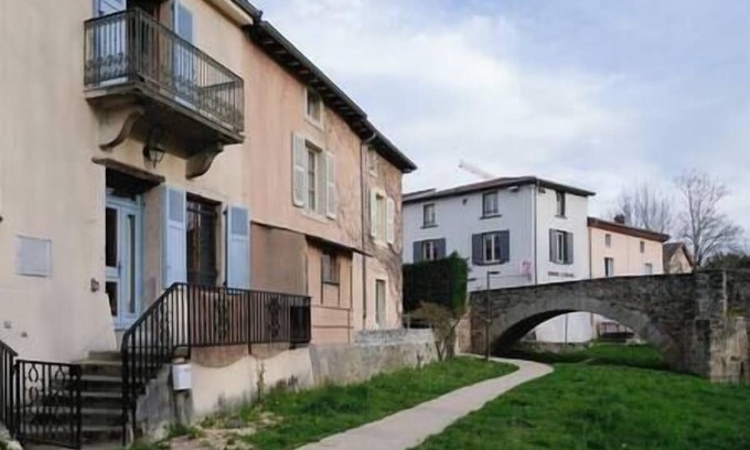 Brignais House | Auberge du Vieux Pont
