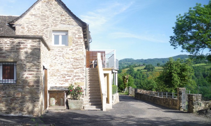 Castelnau-de-Mandailles Cottage | AUBRAC VALLEY OF THE LOT (2 STARS)