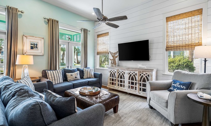 Frangista Beach Cottage | Aug-Oct Reduced!*Pool Access*Beach Gear Included!