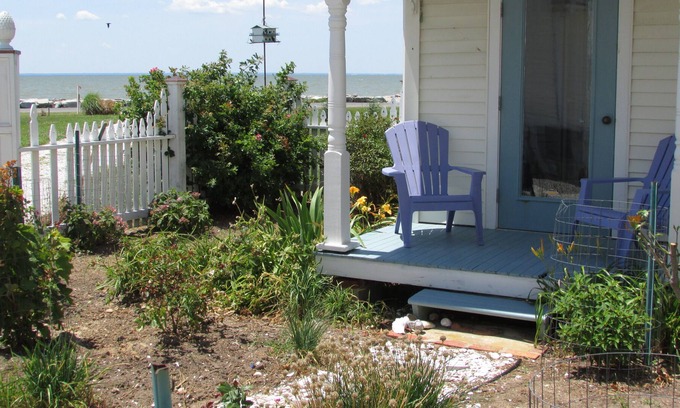 Fishing Creek Apartment | August 4-7 , 2016 AVAILABLE BOOK NOW!!!