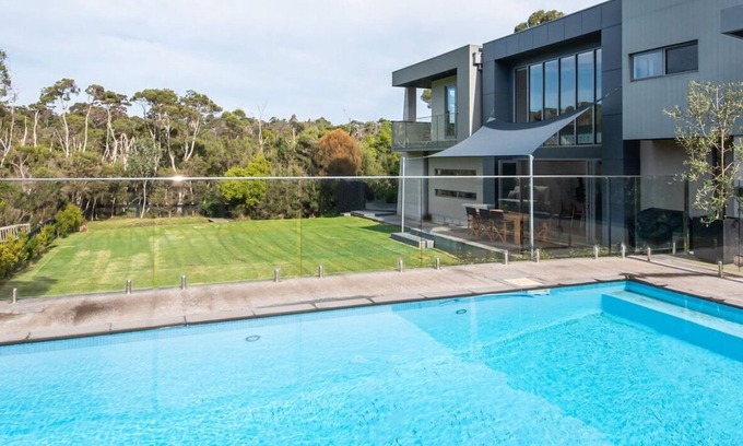 Mount Martha House | Augusta Private Acre Escape in Mount Martha with pool