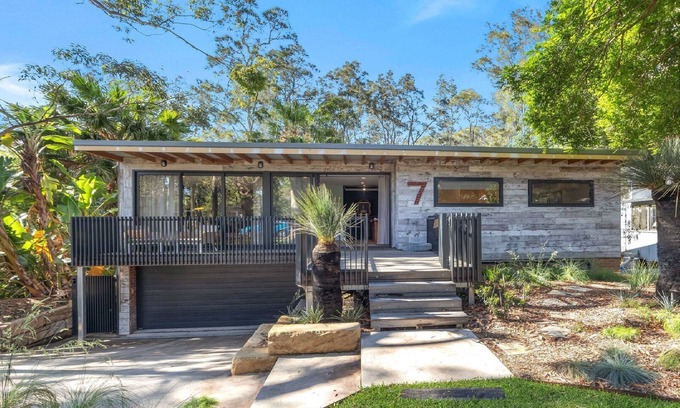 Pearl Beach House | Aunty Olive's by HolidayCo.