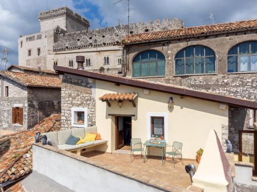 Sermoneta Apartment | Aurora Medieval House