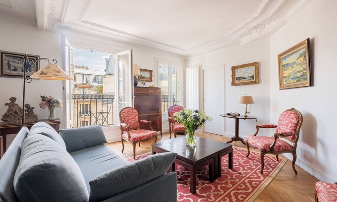 Villa Montmorency Apartment | Auteuil Refinement, by Veeve