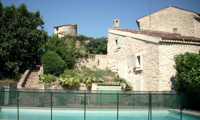 La Bastide-des-Jourdans Cottage | Authentic Provencal dovecote sleeps 5