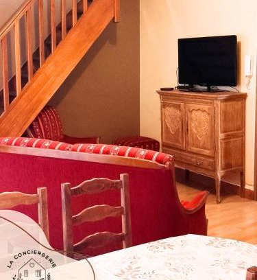 Carvin Apartment | Authentic #2, Carvin center