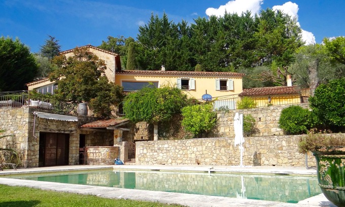 Callian House | Authentic and charming Callian villa.