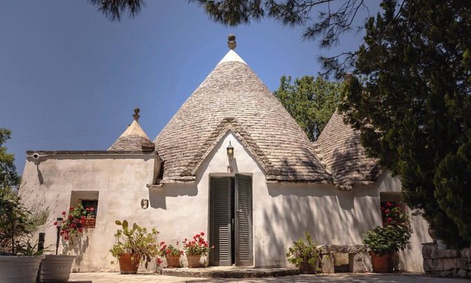 Cisternino Villa | Authentic Trullo 8 pax | Garden Nordic tub spa | Nature retreat | Itria Valley