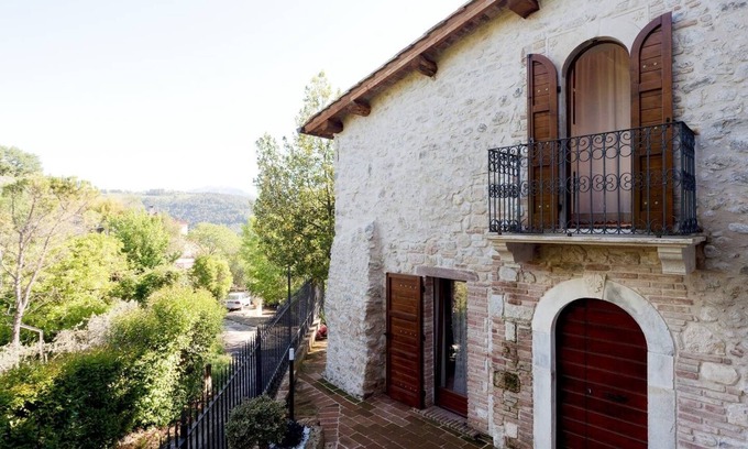 Precetto House | Authentic Villa surrounded by Nature CIN IT055032C29Z019674