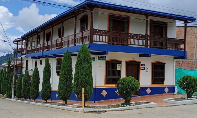 Jardin Apartment | Ava Lodging, 7 min from Jardin Park