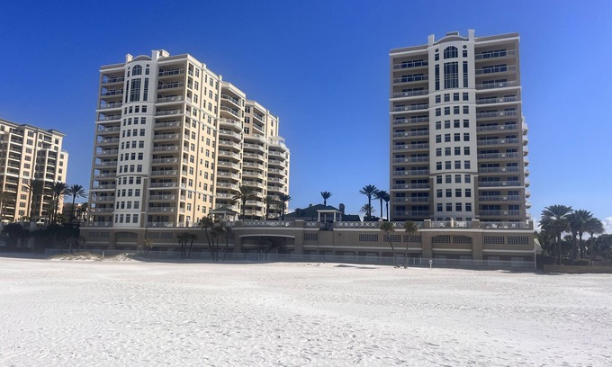 Clearwater Beach Condo | AVAIL. ‘25 JAN, APR fwd-LUXURY Condo CLEARWATER BEACH -Mandalay Beach Club!