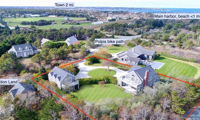 Nantucket House | Available July 4th week! Families, Close, Big Cottage-Sleeps 10, A/C, Bike Path