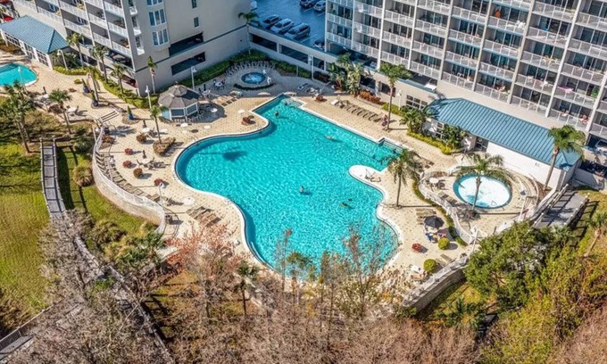 Florida Central Atlantic Coast Condo | AVAILABLE NOW SEPT 28-OCT 5 POOL LAKE DISNEY FIREWORK VIEW 9PM LOVELY 1BDR 2BTH