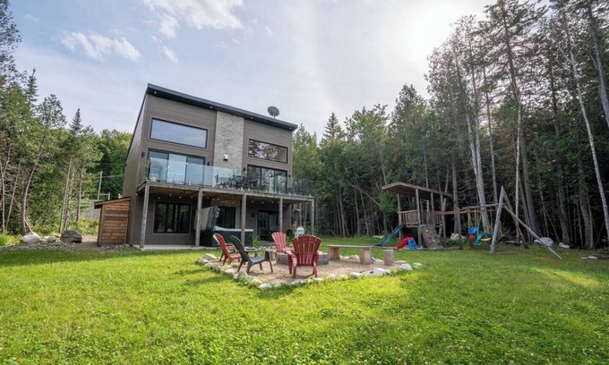 Saint Come Ski Chalet | Aventura | Family, Spa, Fireplace, Privacy, Relaxation