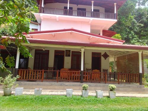 Talpe House | Avinkavilla