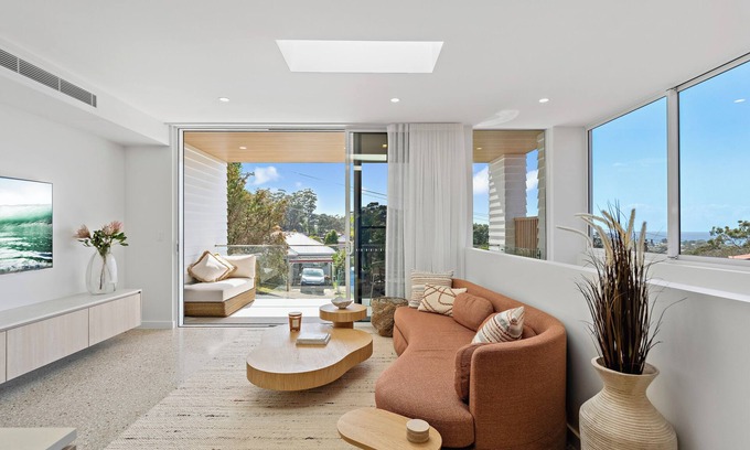 Thirroul House | Avista Thirroul. A Designer Coastal Retreat on the South Coast of NSW