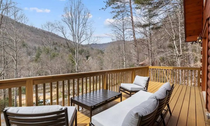 Asheville Cabin | AVL Getaway Mnt View Decks Pool Table
