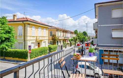 Ex Campo d'Aviazione Apartment | Awesome Apartment In Viareggio