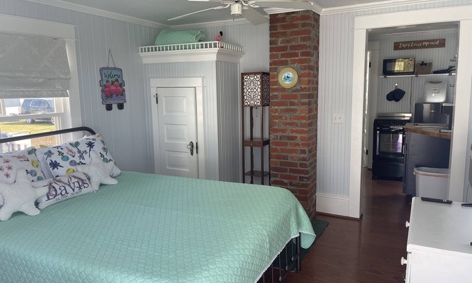 Davis Cottage | Awesome Cape Lookout Cottage Waterfront