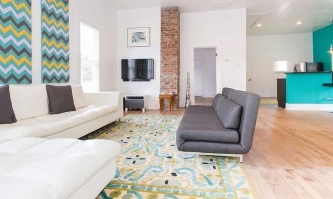 Fairmount House | Awesome Historic Southside In A Hip Part Of Town-walk To It All - Sleeps 8