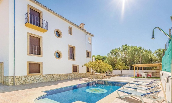 Iznajar House | Awesome home in Iznájar
