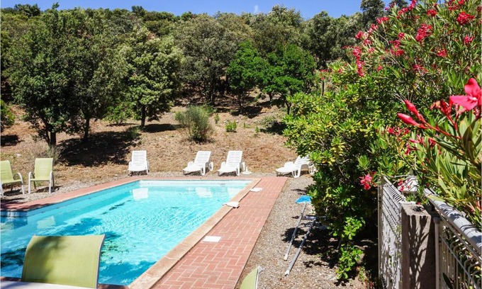 Pierrerue House | Awesome Home In Pierrerue