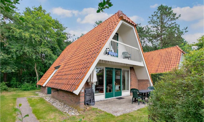 Vlagtwedde House | Awesome Home In Vlagtwedde With Kitchen