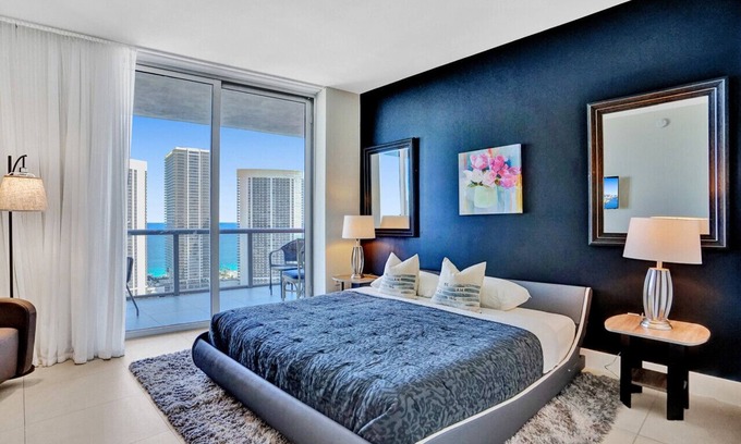 Hallandale Beach Apartment | Awesome Ocean View 4 BDRM Condo Pool Beach Access