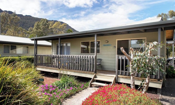 Halls Gap House | Awonga Cottages - Grevillea 1Br