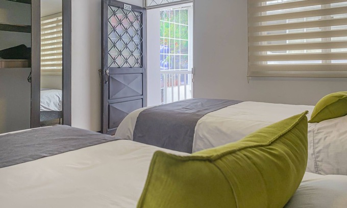 La Castellana Hotel | Ayenda 1079 Bogotá Alpes Polo Club