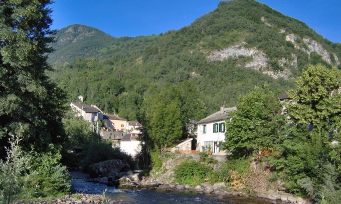 Luzenac House | Aygues-Vives/The Trout