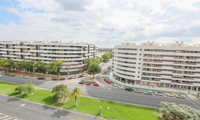 Sevilla Este House | AZAHAR FIBES - Charming apartment with free WiFi