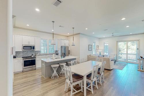 Dune Allen Beach Apartment | Azure 30A 1201