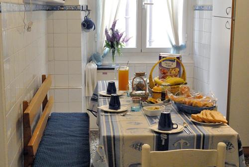 San Teodoro Bed & Breakfast | B&B Blue Home