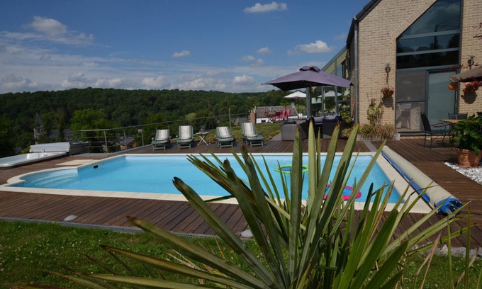 Spontin House | B&B Bouchat-Oreille