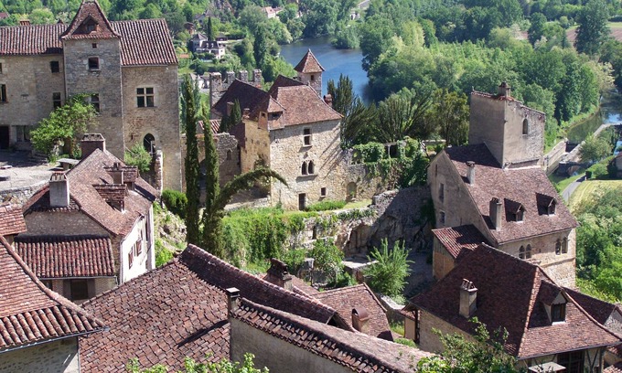 Arcambal Bed & Breakfast | B&B/Chambre d'hôtes "Les3cochons d'Olt"