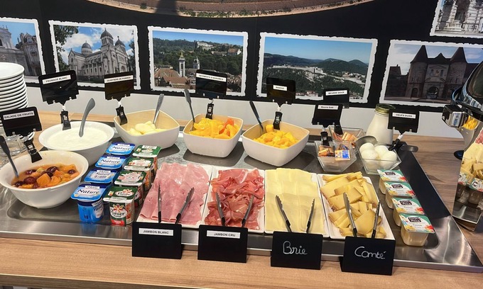 Miserey-Salines Hotel | B&B HOTEL Besançon Valentin