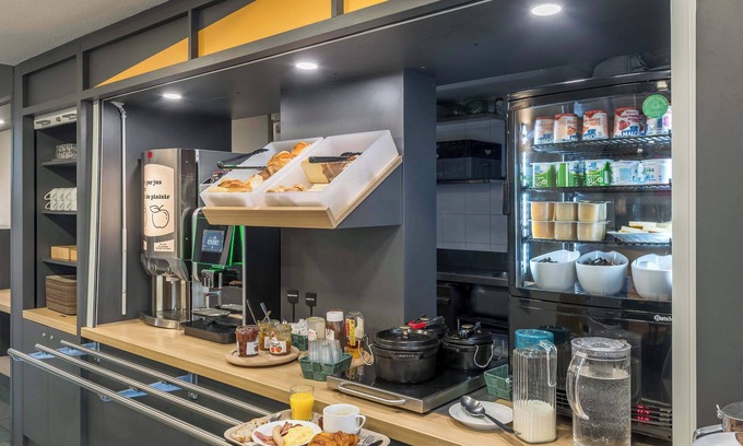 Change Hotel | B&B HOTEL Laval Changé