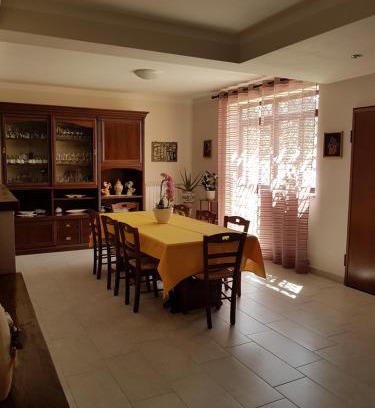 Sambucetole Bed & Breakfast | B&B la casetta di Lilly