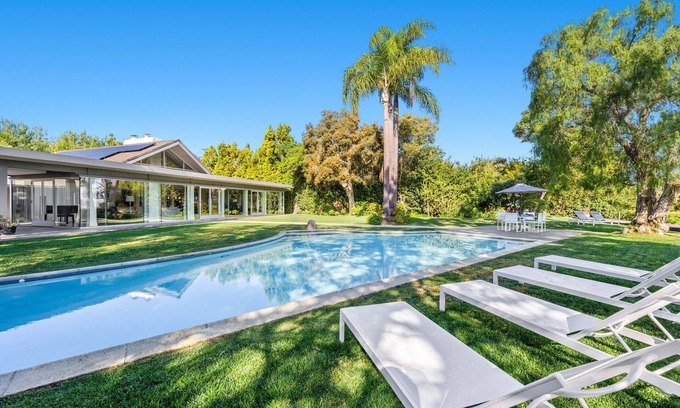 La Jolla Heights House | B5410 Endless Vistas