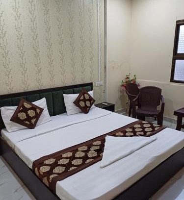 Varanasi Apartment | Baba paying guest house