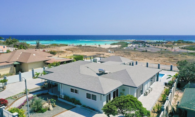 Sero Colorado House | Baby Beach Oasis - 4 BR Oceanview and Private Pool